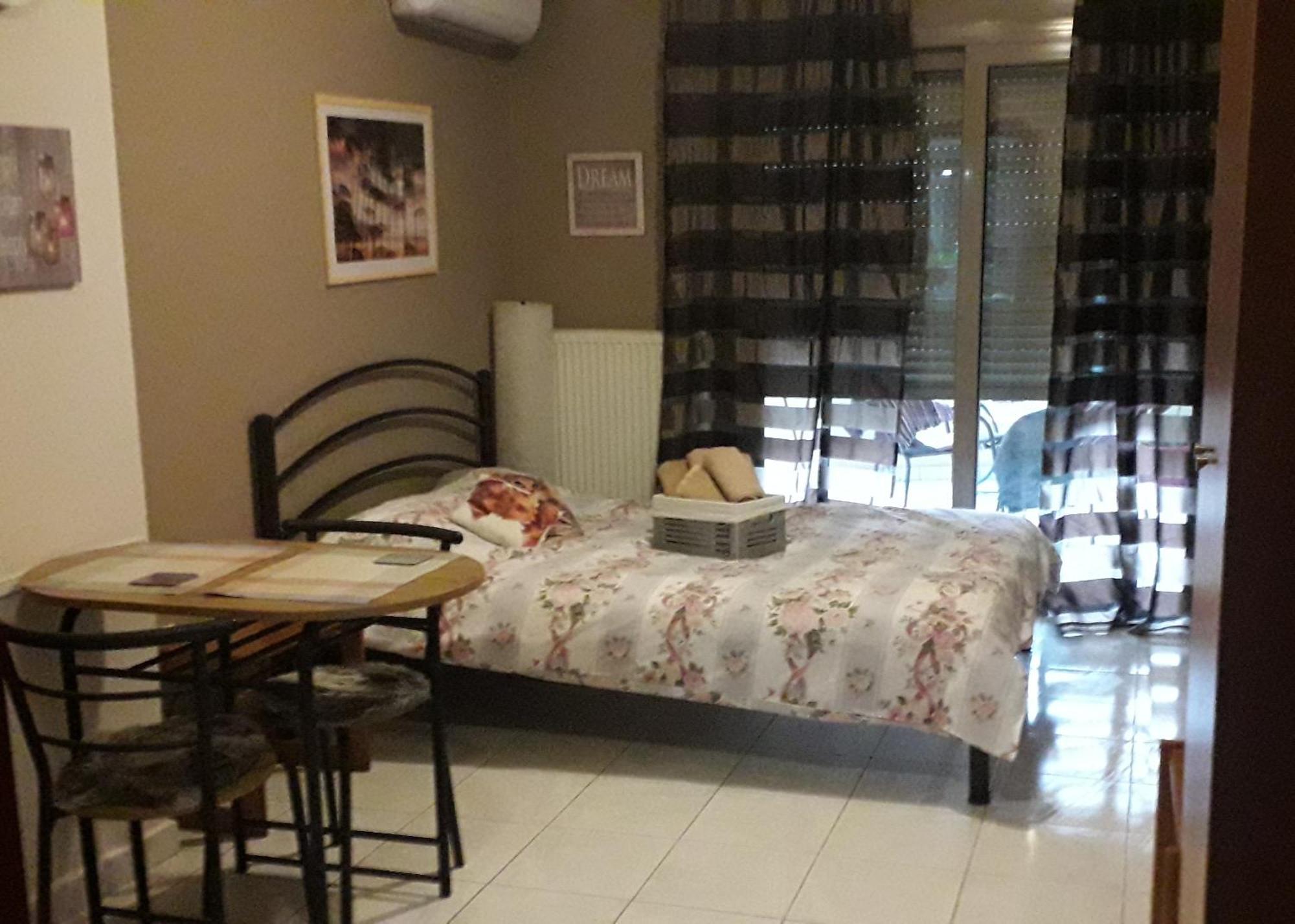 Central Bright Studio With Balkony Apartment Солун Екстериор снимка