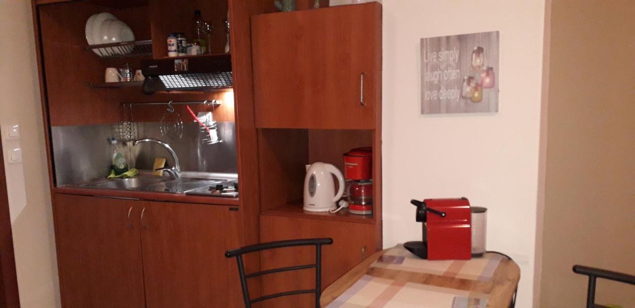 Central Bright Studio With Balkony Apartment Солун Екстериор снимка